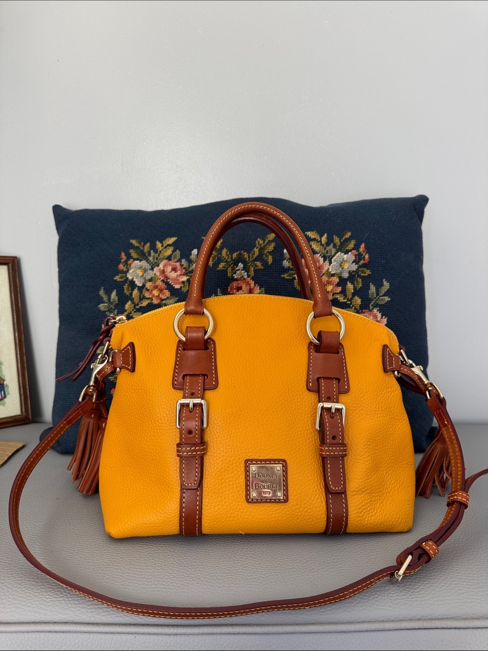 DOONEY & BOURKE CANARY YELLOW & BROWN TRIM PEBBLED LEATHER SATCHEL & COIN POUCH - Picture 2 of 16